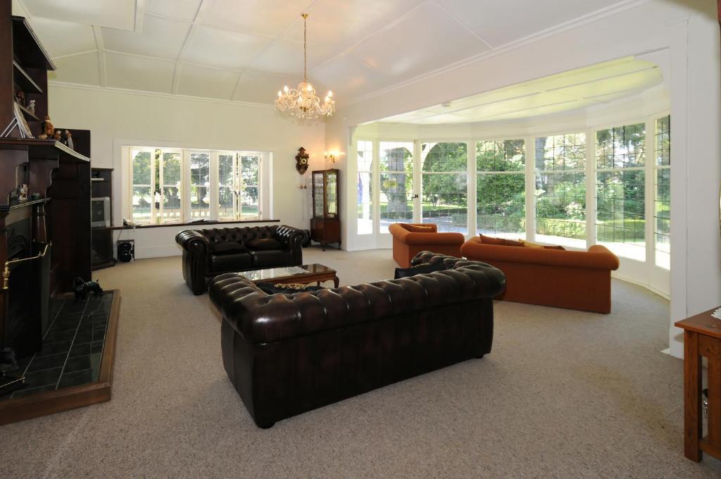 Oak Lane Lodge Хамилтън Екстериор снимка