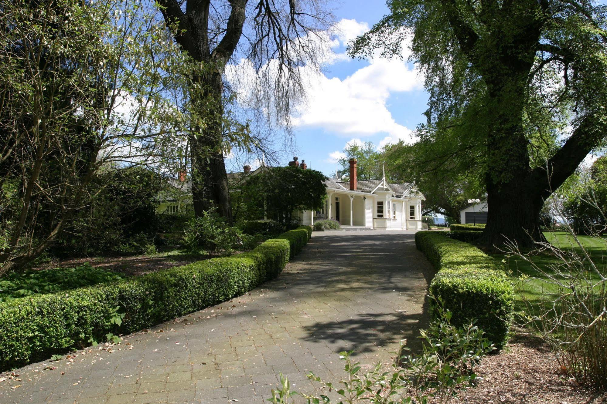 Oak Lane Lodge Хамилтън Екстериор снимка