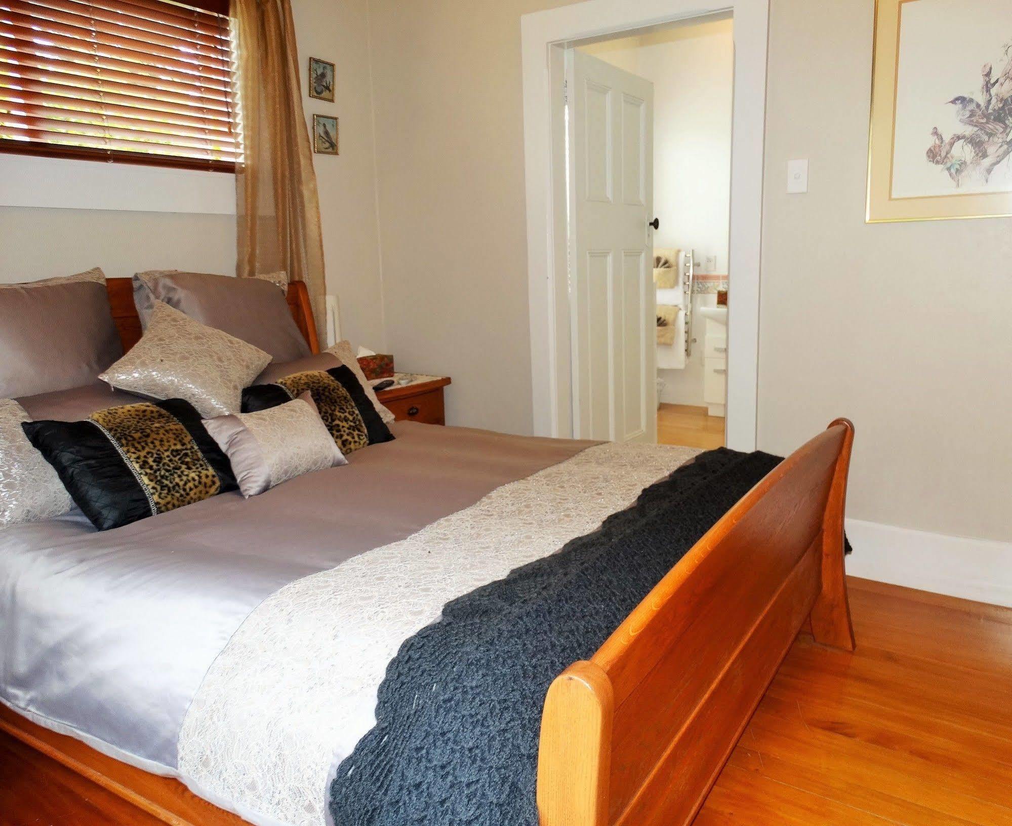 Oak Lane Lodge Хамилтън Екстериор снимка