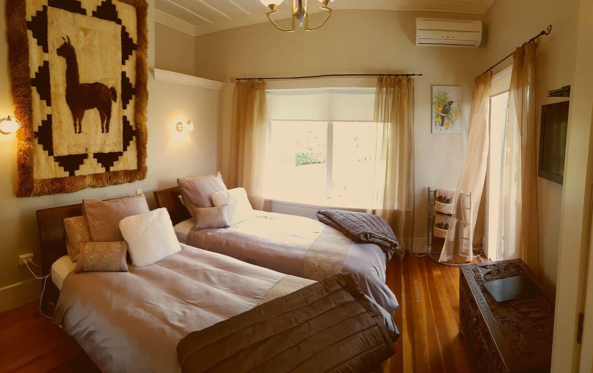 Oak Lane Lodge Хамилтън Екстериор снимка