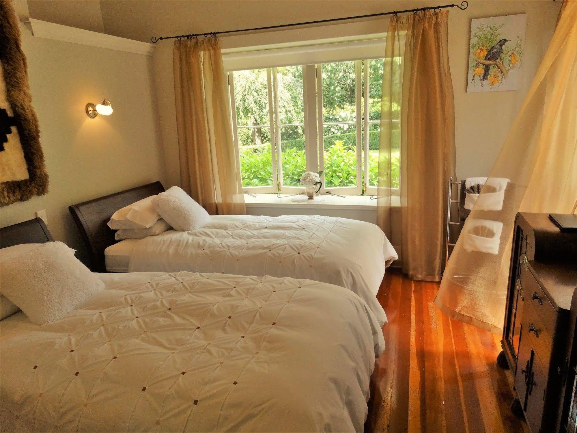 Oak Lane Lodge Хамилтън Екстериор снимка