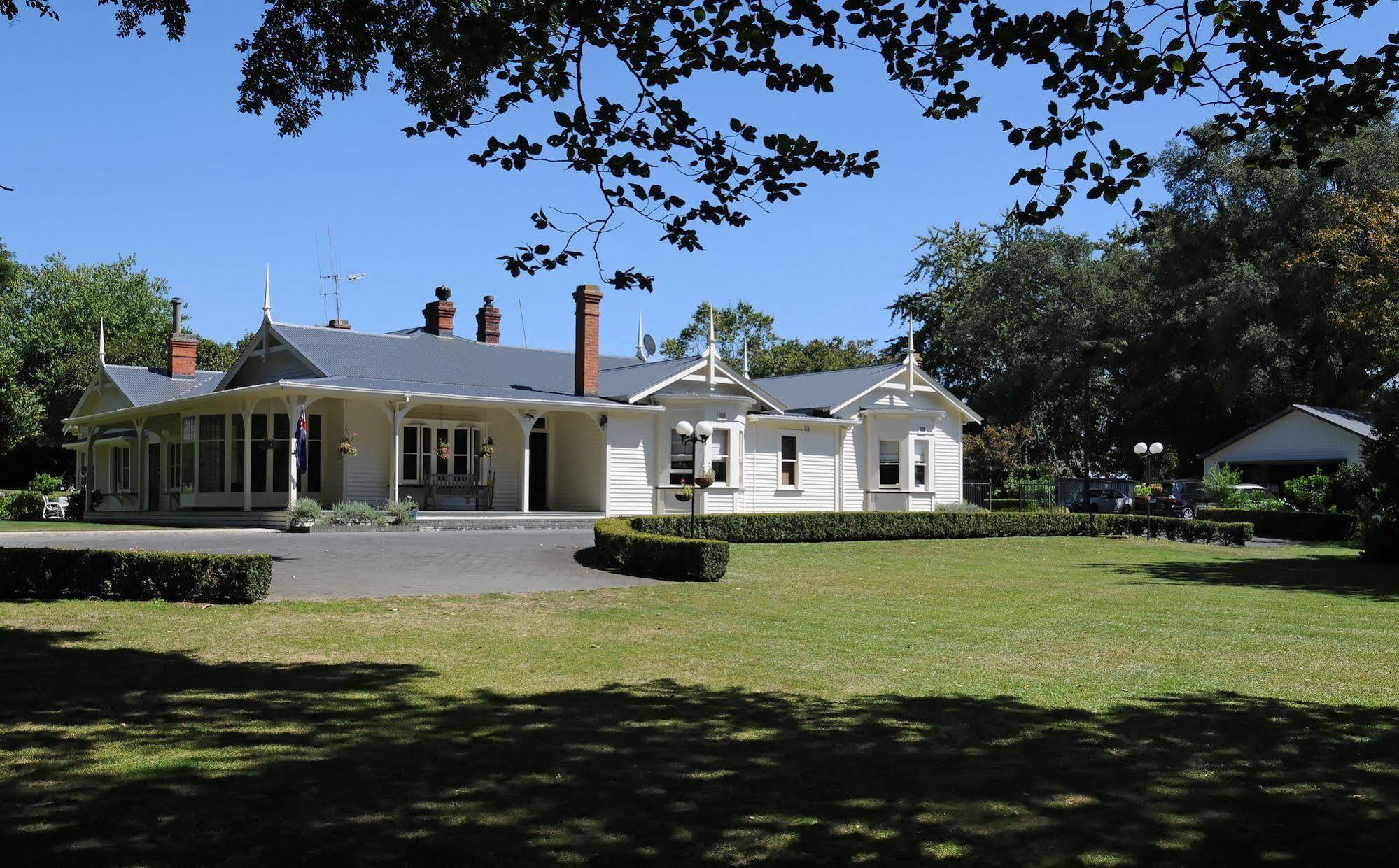 Oak Lane Lodge Хамилтън Екстериор снимка